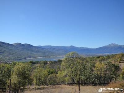 Sabinar y Valle de Lozoya; bola mundo via libre senderismo monasterios en navarra sendero gr 10